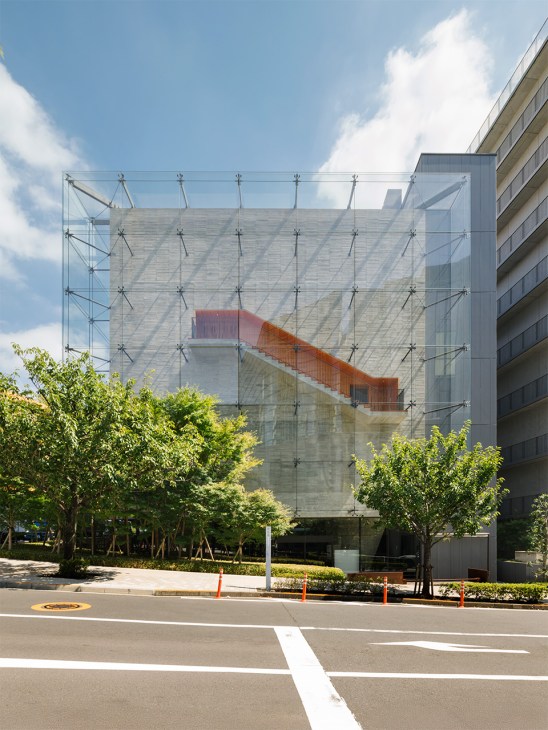 Concrete wrapped in glass at Kioi Seido by Hiroshi Naito