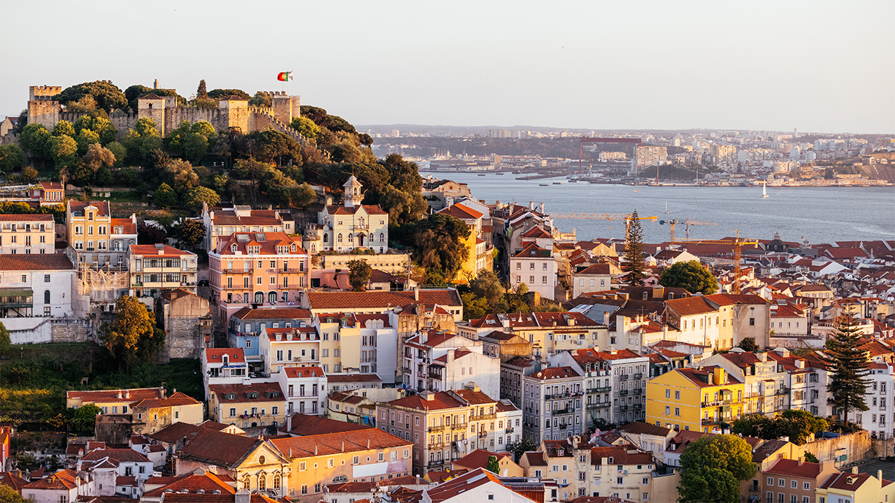 News, analysis and insights from London, Lisbon and Oslo