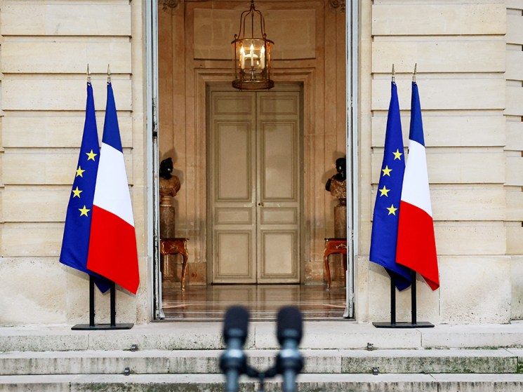 France prime minister resignation