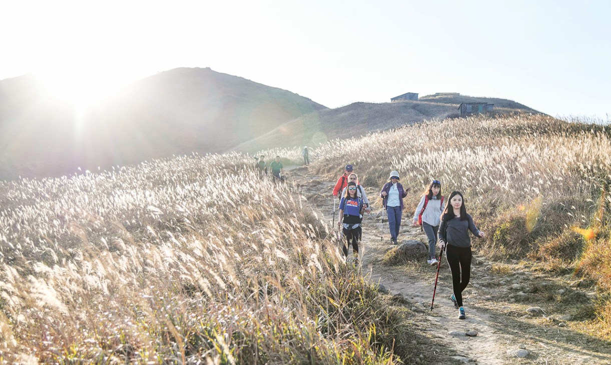 Sunset peak hike in Hong Kong
