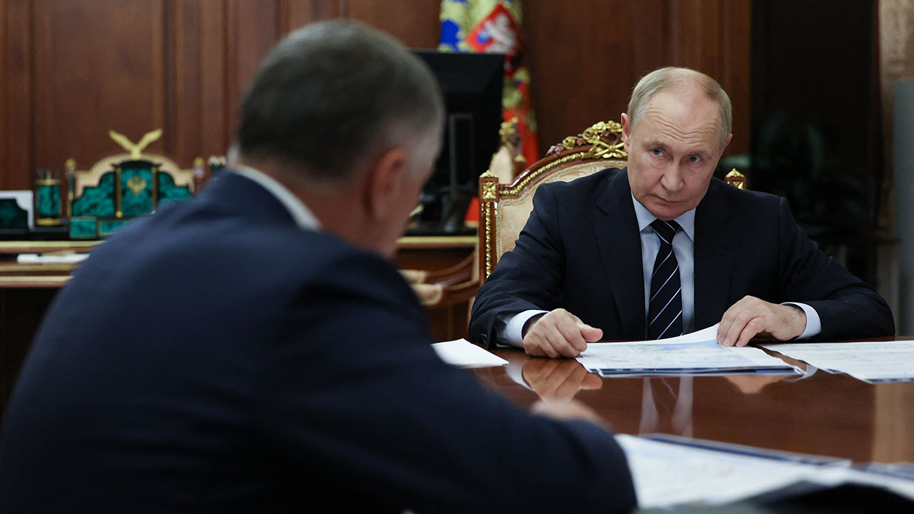 EU and US sanctions on Russia, Art Basel Paris and tariffs’ impact on the superyacht industry