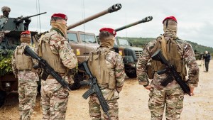 Is France sending troops to Ukraine?