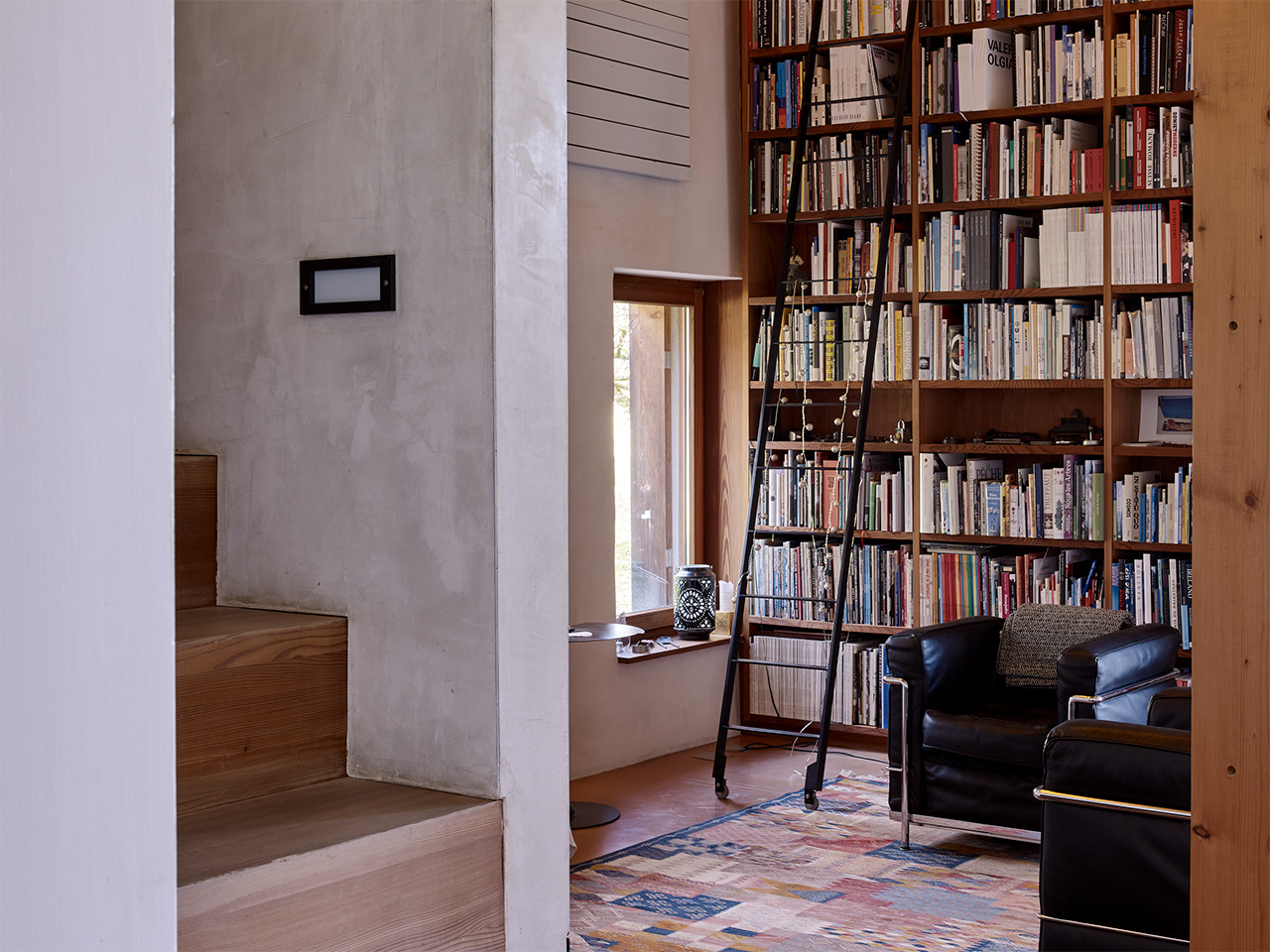 How a Swiss architecture duo transformed a dilapidated farmhouse into a light-filled, modern home on Lake Geneva