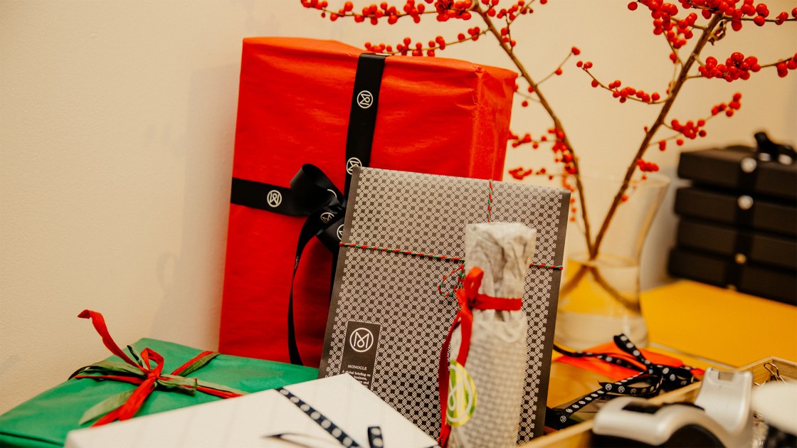 Monocle gift wrapping