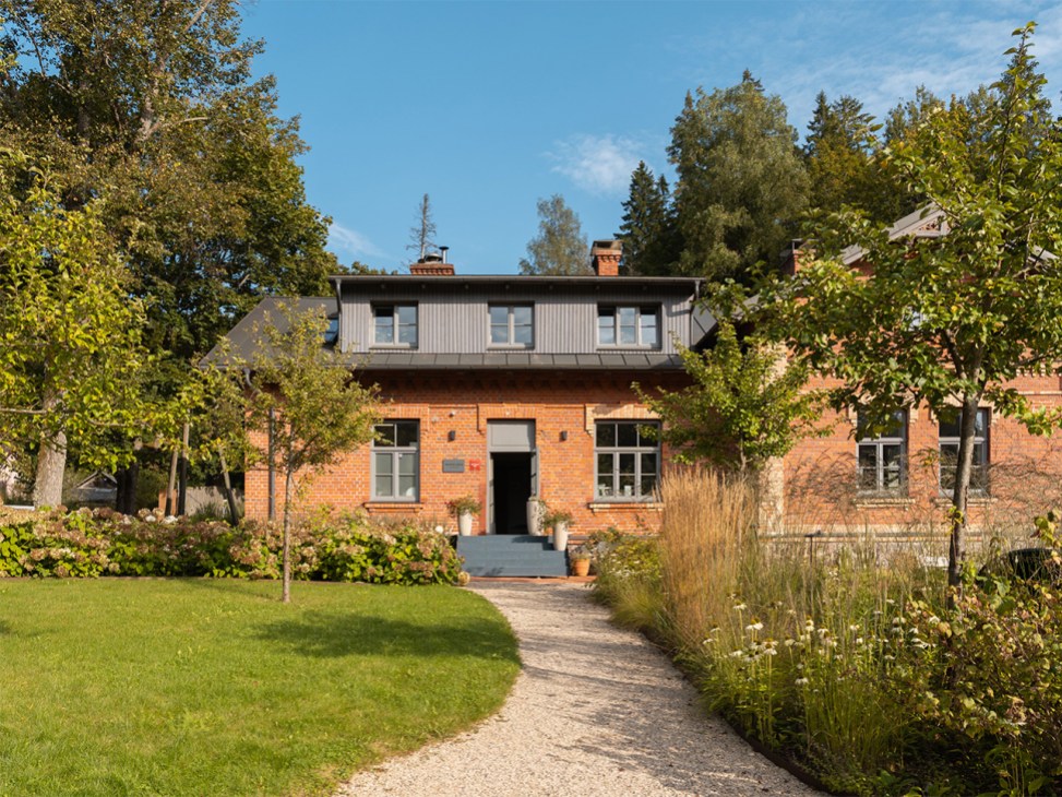 Exterior of Pavaru Maja