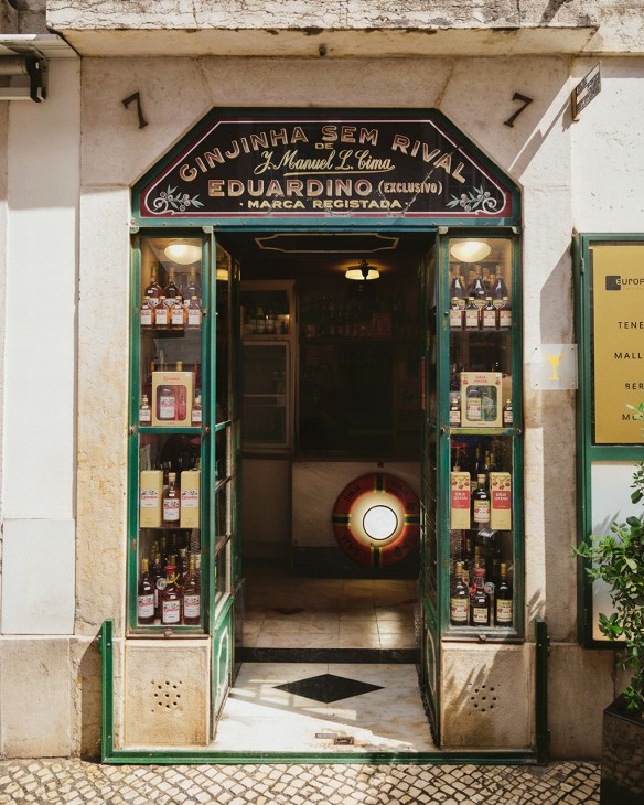 Doorway of Ginjinha Sem Rival liqueur shop
