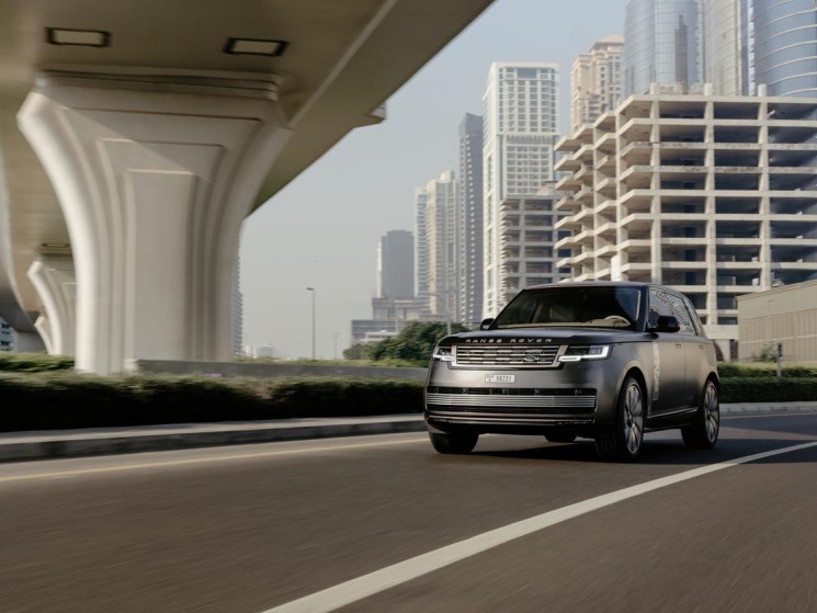 Range Rover SV Tourmaline Brown Satin