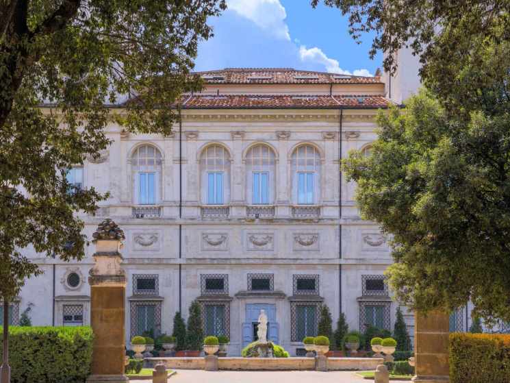 Villa Borghese is the most popular park in Rome. The Villa Borghese Gardens are located on the Pincian Hill and cover an area of 80 hectares and were developed in 1606 by Cardinal Scipione Borghese. In the same period, the Cardinal commissioned the building of the Villa Borghese Pinciana to the architect Flaminio Ponzio; today this elegant building houses the Galleria Borghese, The gardens were completely redesigned in the naturalistic English style in XIX century and became a public park in 1903.