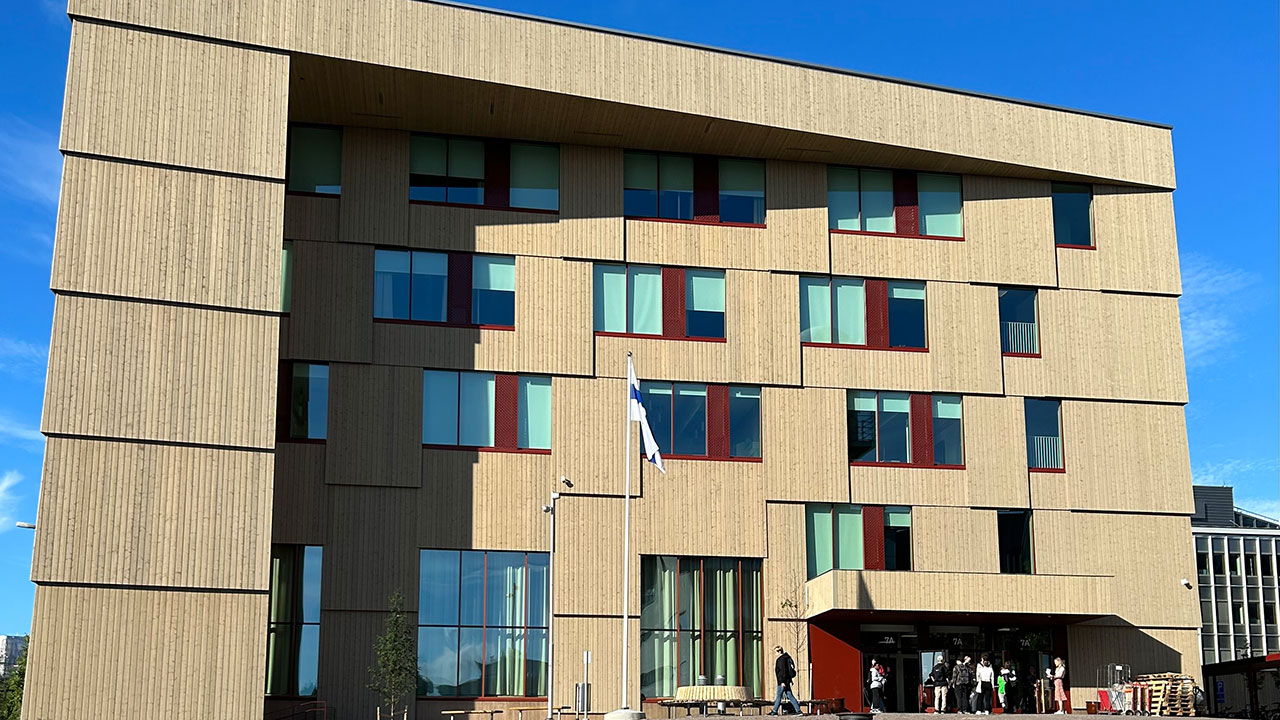 Tall Stories 485: Helsinki Upper Secondary School of Natural Sciences