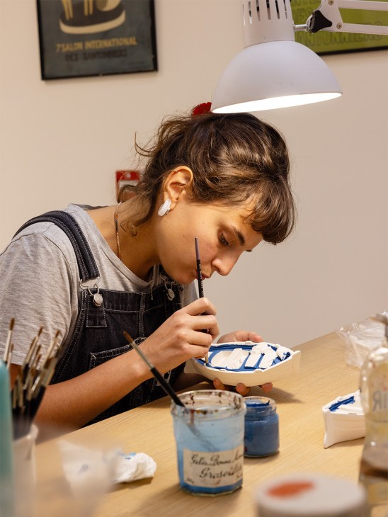 Making santons at Ateliers Marcel Carbonel