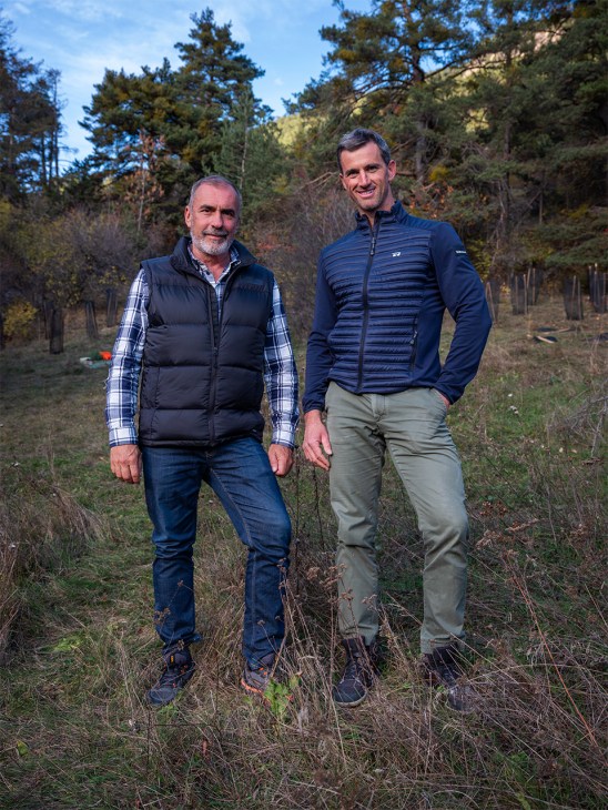 Laurent Guillaume and snowboarder Pierre Vaultier stand together