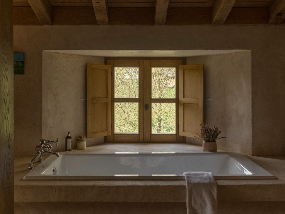 Bathroom in Cabañas de Pax, Cantabria, Spain