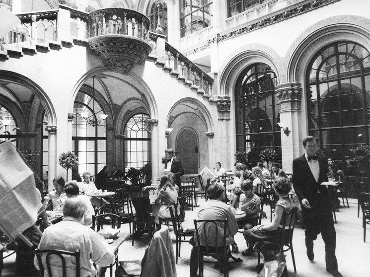 It’s time to bring the literary café back to the heart of European society