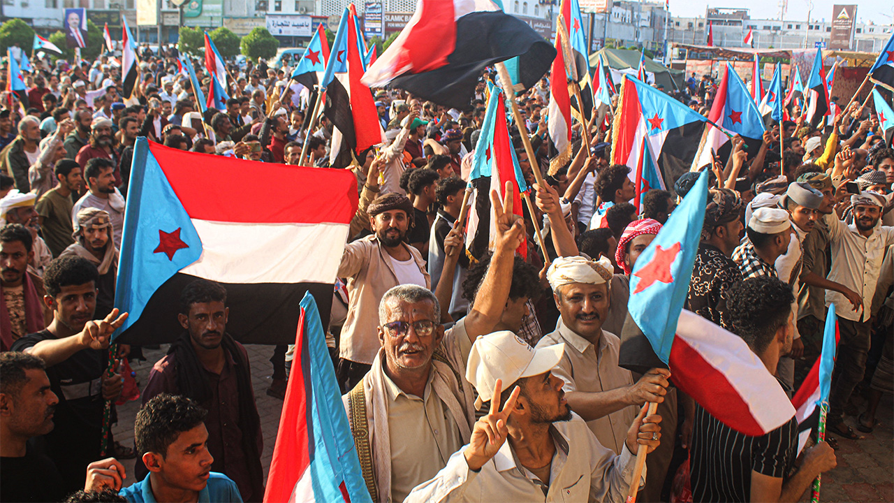 Fresh crisis in Yemen threatens to split the Gulf region 