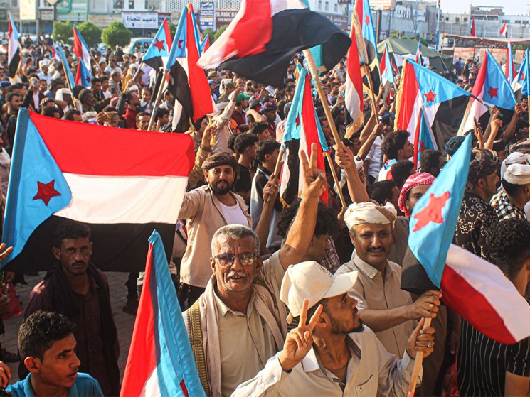 Fresh crisis in Yemen threatens to split the Gulf region 