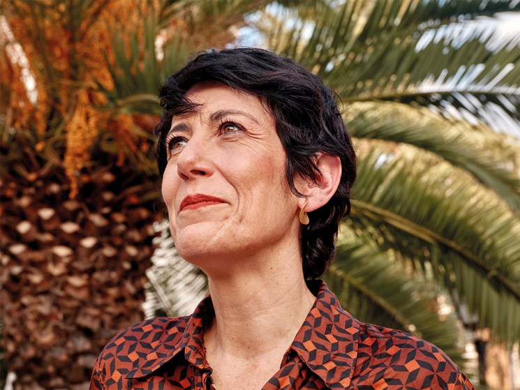 Elma Saiz outside the migration ministry in Madrid