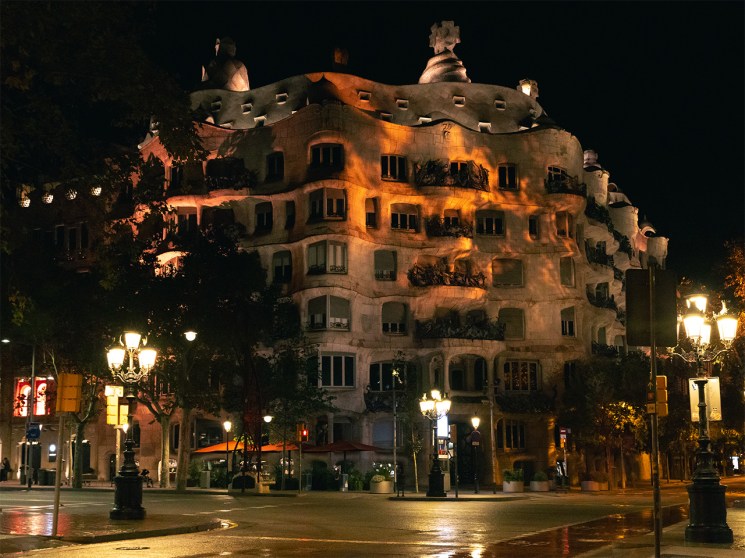 Floor plans to die for: The perfect architecture for murderers, serial killers and satanists