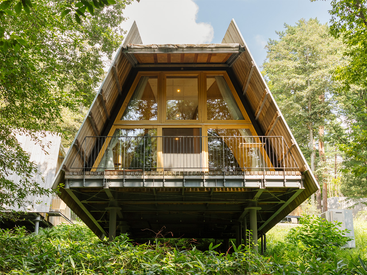 その他 MONOCLE issue 31-40 (Mar 2010-Feb 2011) 03-301 | SOLAR LABEL - PHOTOVOLTAIC - DC DISCONNECT | PV LABELS