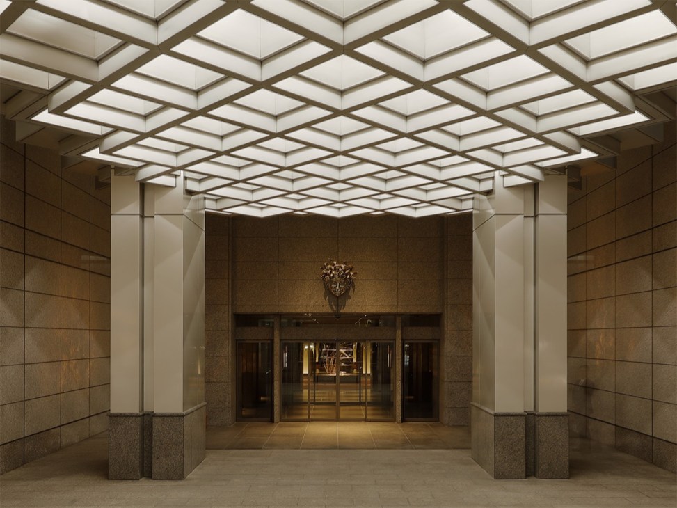 Grand entrance of the Park Hyatt Tokyo