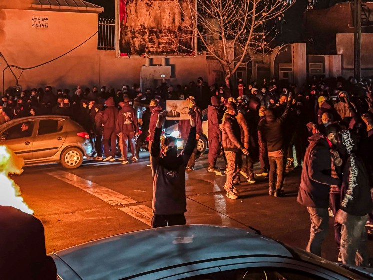 As Iran protests continue, is US intervention likely? Plus: Myanmar’s election and the fall of Saks