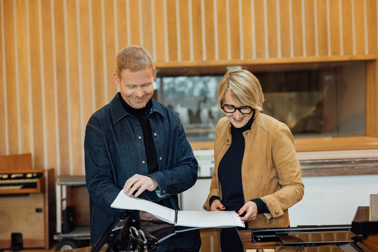 Max Richter & Julie Cavil in the studio