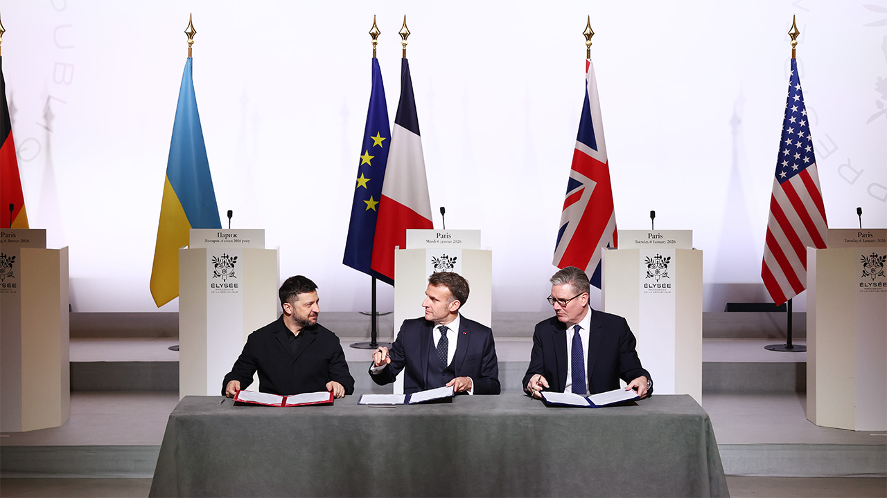 ‘Coalition of the Willing’ meet in Paris