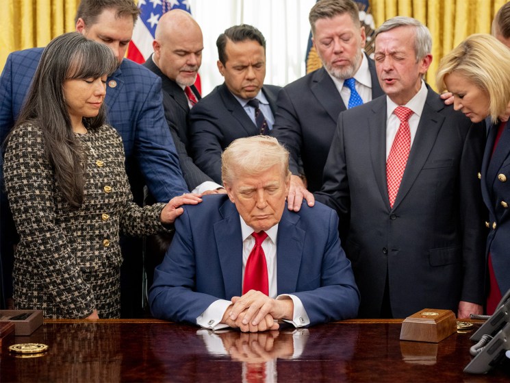 Preaching to the choir: Trump prays with faith leaders in the White House