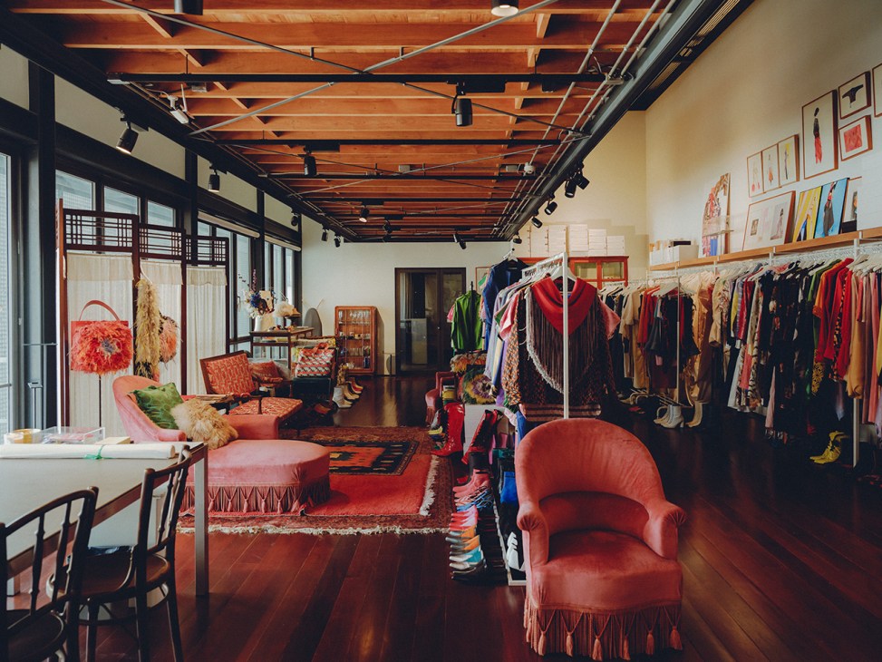 Shone Puipia's store