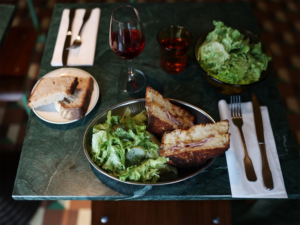 Food from Deux Gares Express