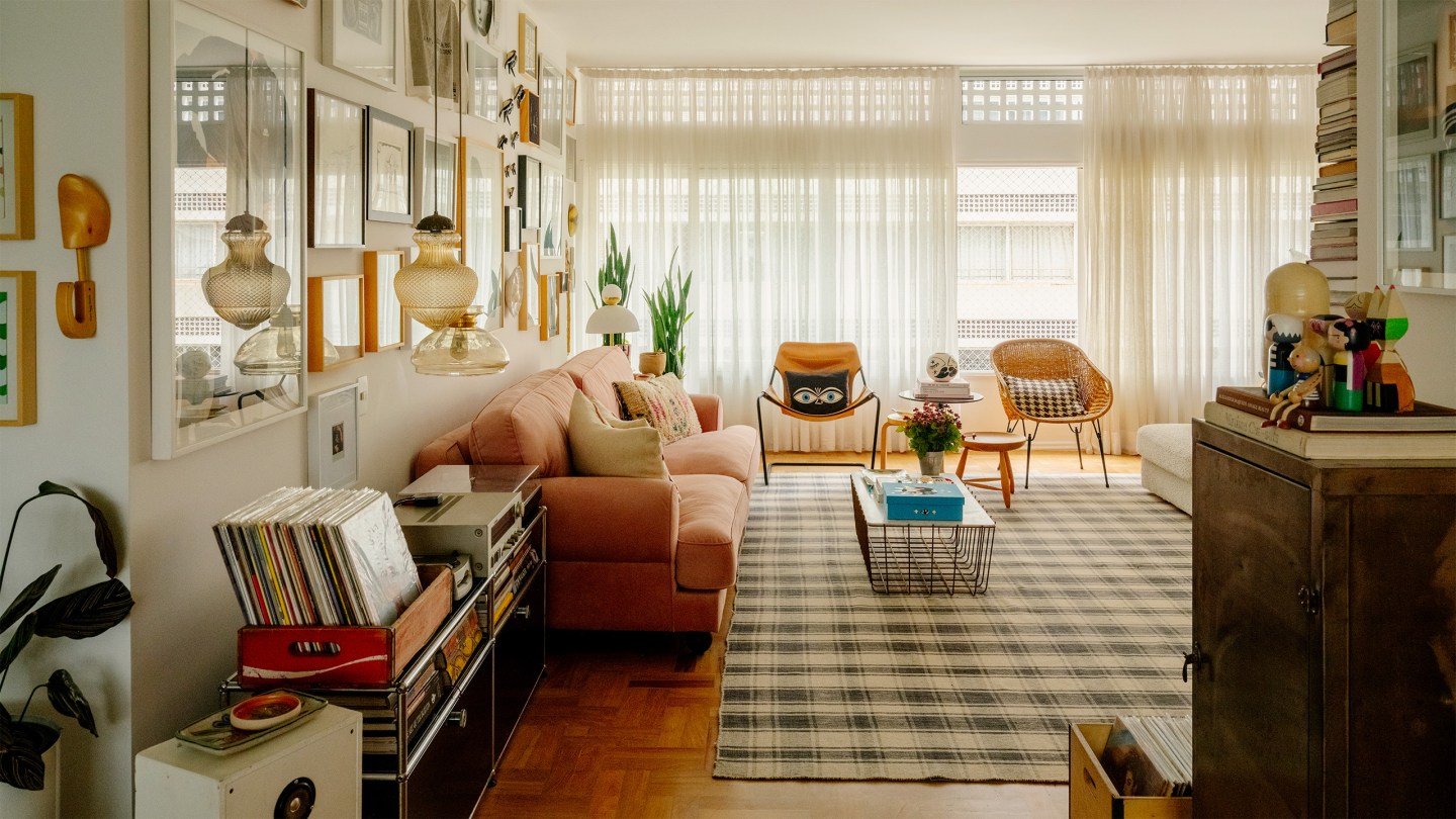 ‘If you have the privilege, this is a way to survive.’ How two 1950s towers built community in São Paulo