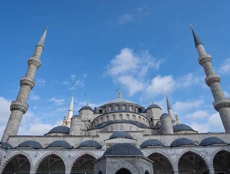Gateway to new cultures: A 24-hour city guide to Istanbul