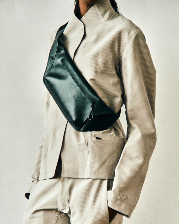 Model wearing bag from Johanna Parv