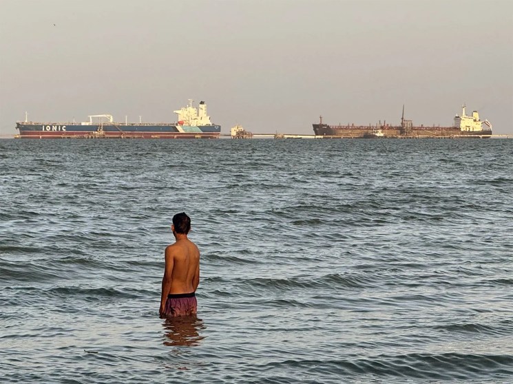 Drilling returns to Venezuela’s Lake Maracaibo: good news for Trump but locals still yearn for relief 