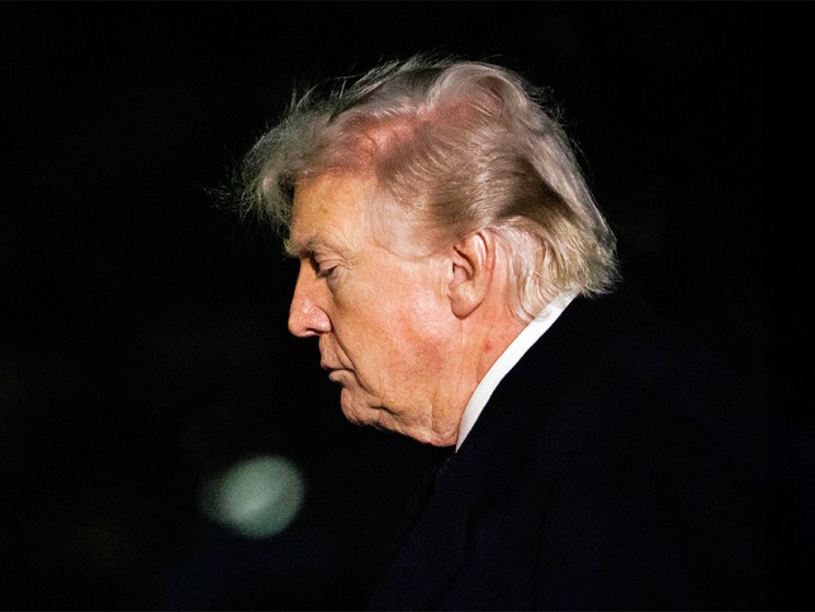 An increasingly isolated Trump weighs next steps in the war in Iran