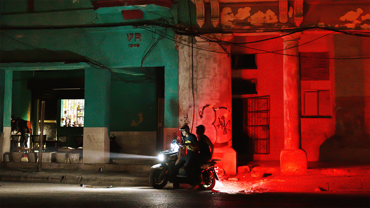 Crisis in Cuba deepens and Zelensky in the UK and Spain