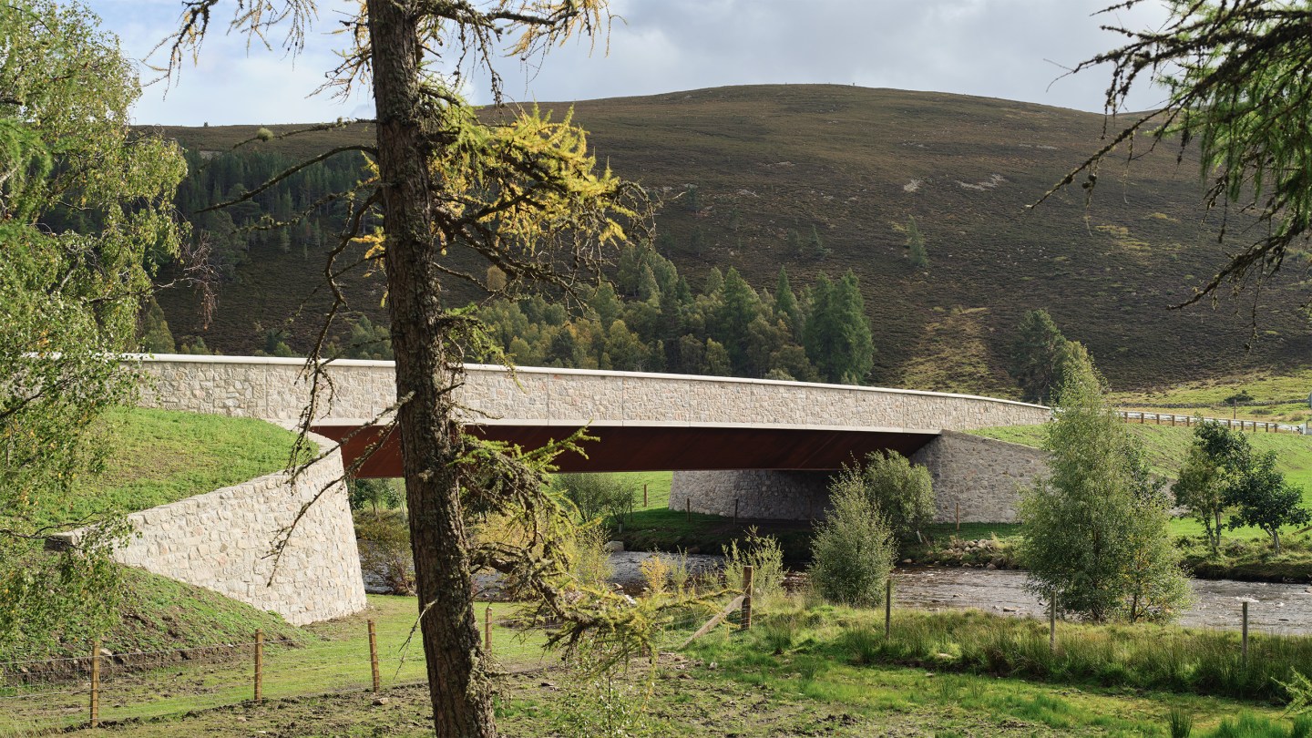 The 10 best bridges in the world, selected by architect Ezra Groskin