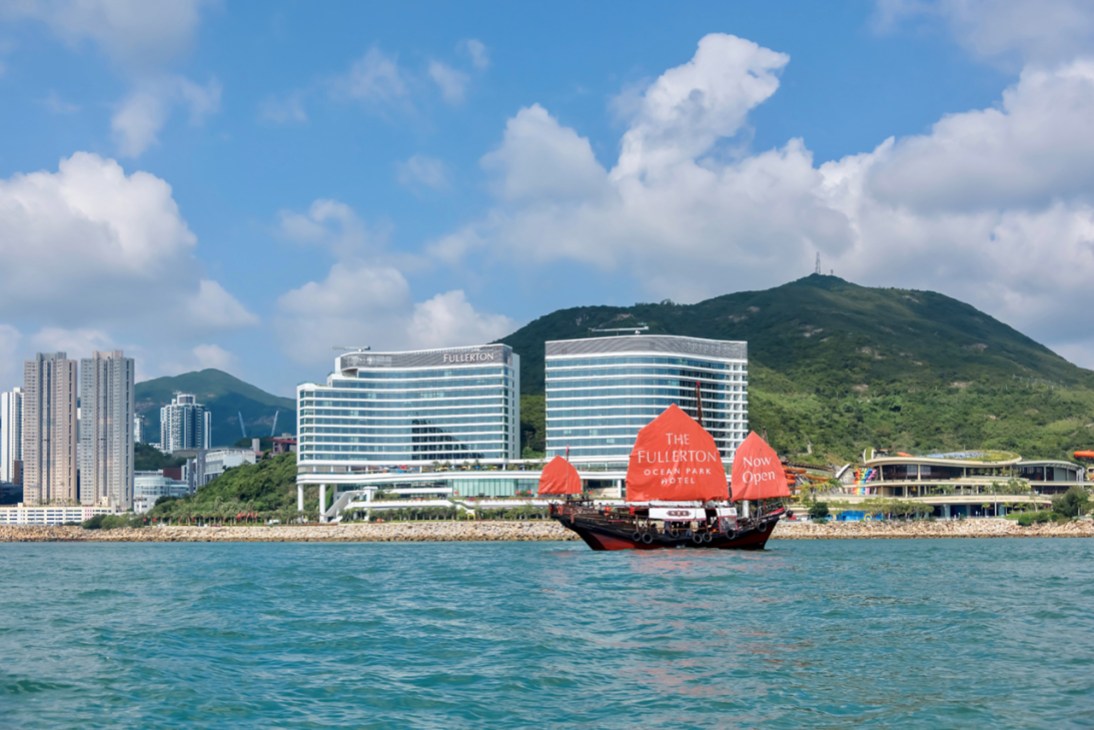 Boat outside The Fullerton Hotel, Hong Kong
