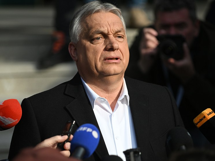 The US prepares to launch Iranian port blockade within hours and Viktor Orbán defeated in Hungary