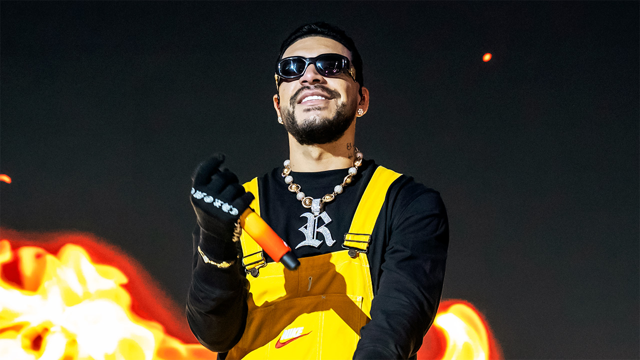 The kings and queens of the Colombian charts