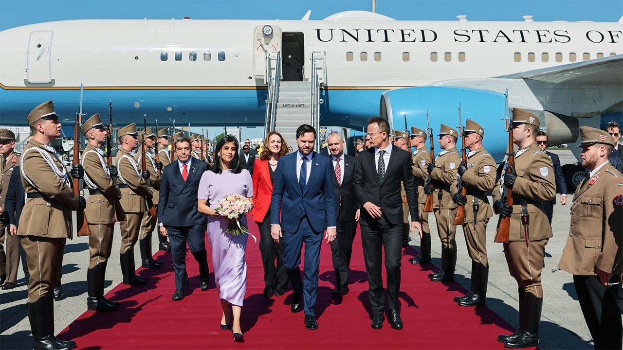 Trump’s Iran deadline approaches and JD Vance visits Hungary to bolster Victor Orbán’s election chances
