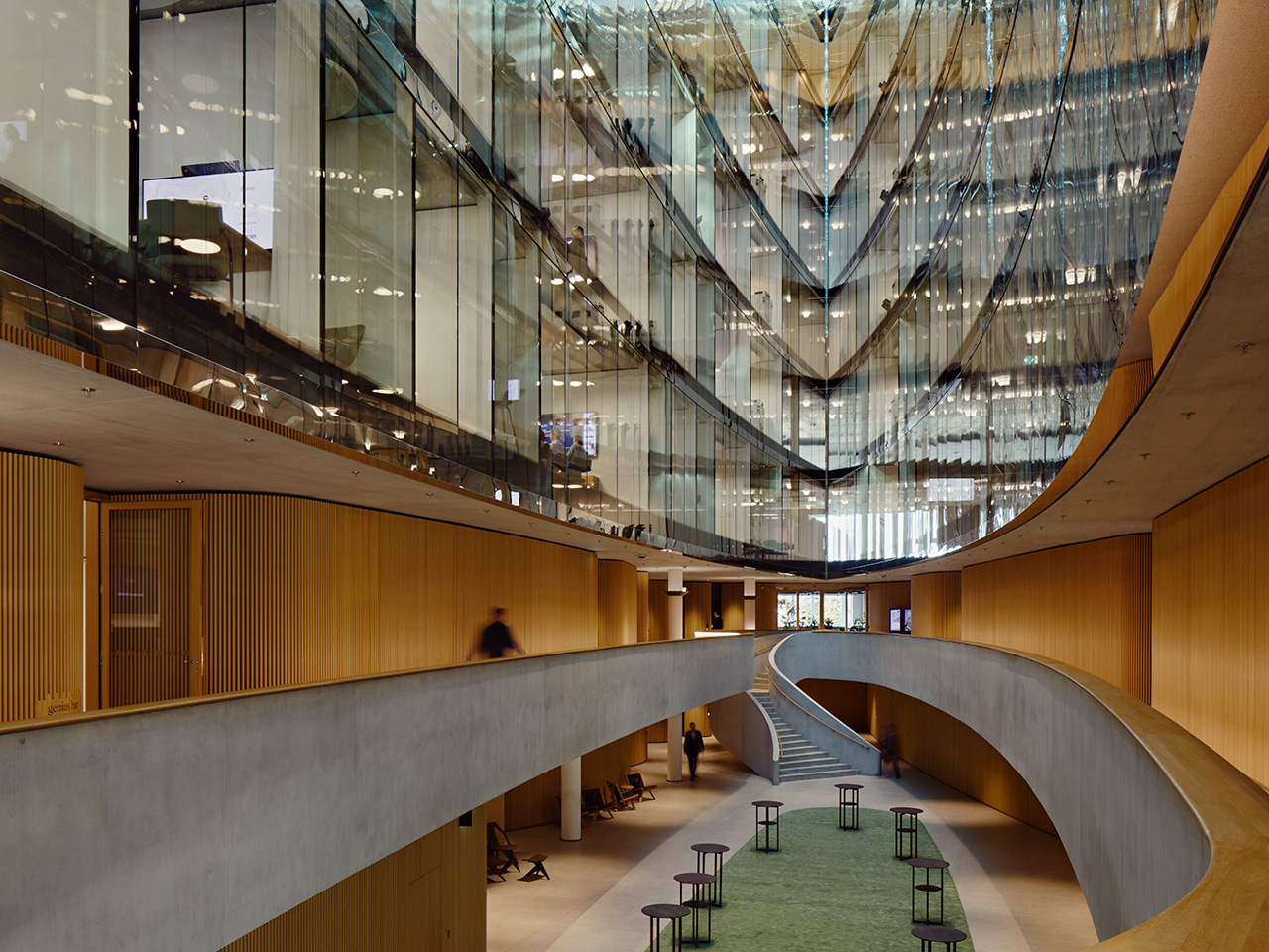 Sweeping staircase of Lombard HQ