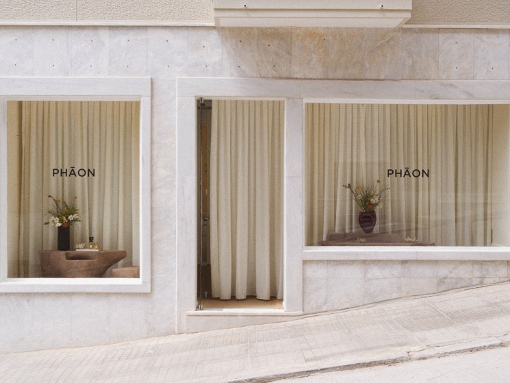 Phāon shop in Athens, Greece