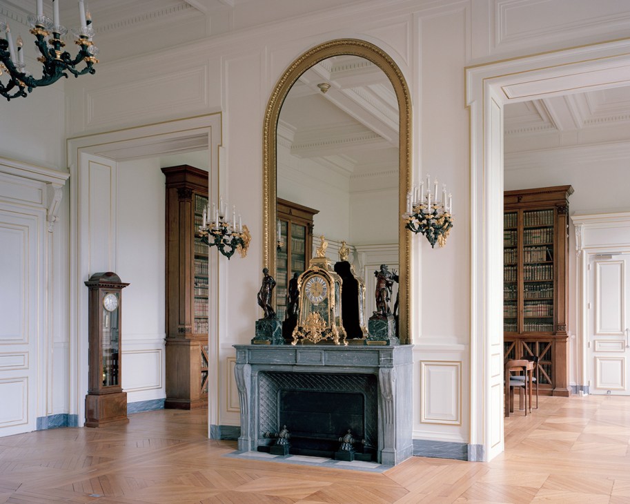 Mirror inside Chamber of Notaries