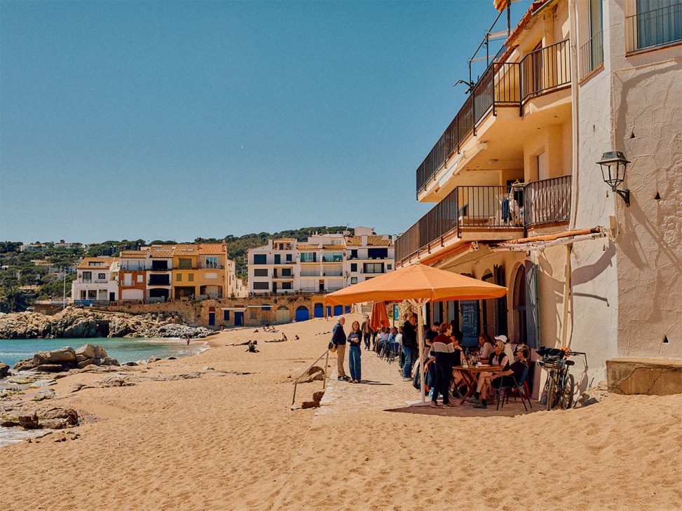 Beachside cafes at Tragamar