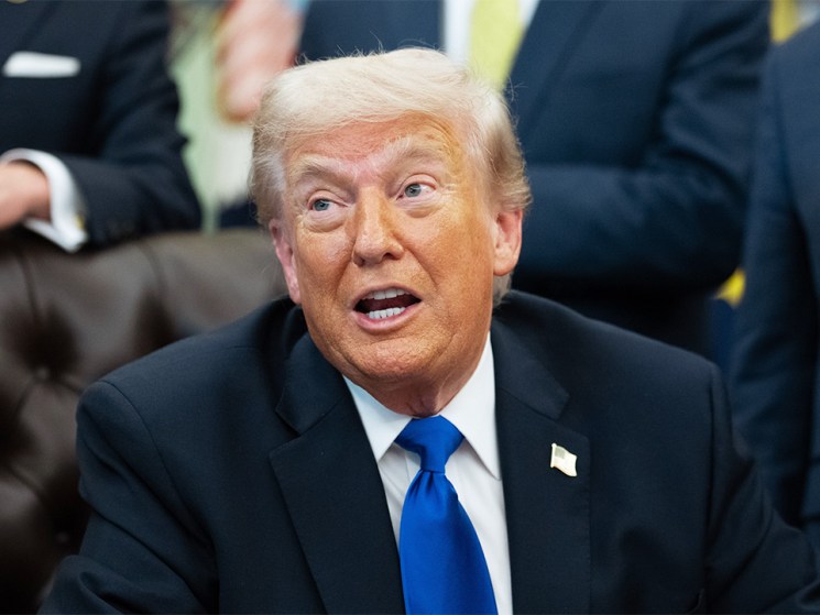 Trump threatens troop withdrawal in Europe