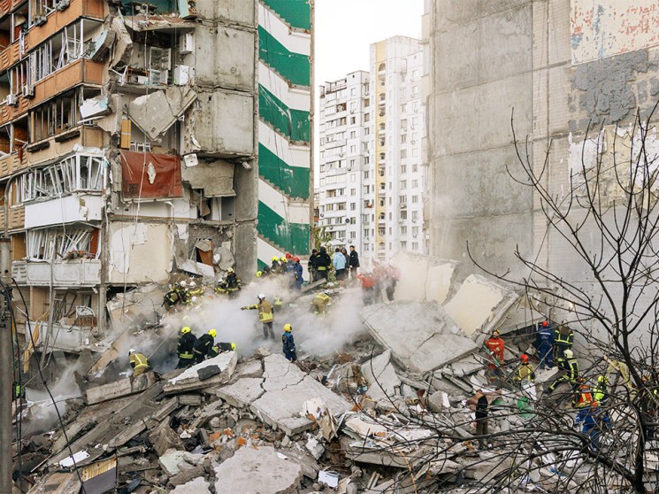 Is Russia looking to end the war or escalate it?