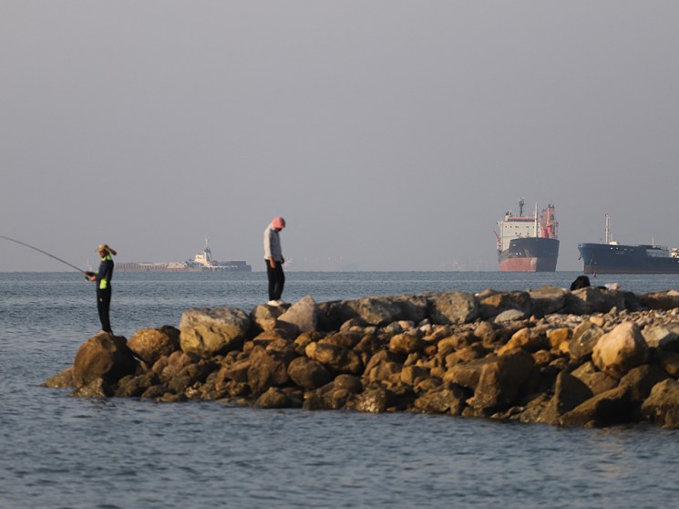 Iran and the US reach a peace deal, with the Strait of Hormuz set to reopen