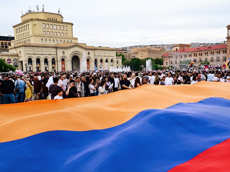Armenia decides between peace and conflict, Russia and Europe