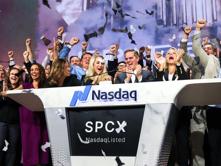 SpaceX’s record IPO, ‘The Guide to Generous Hosting’ and an homage to David Hockney
