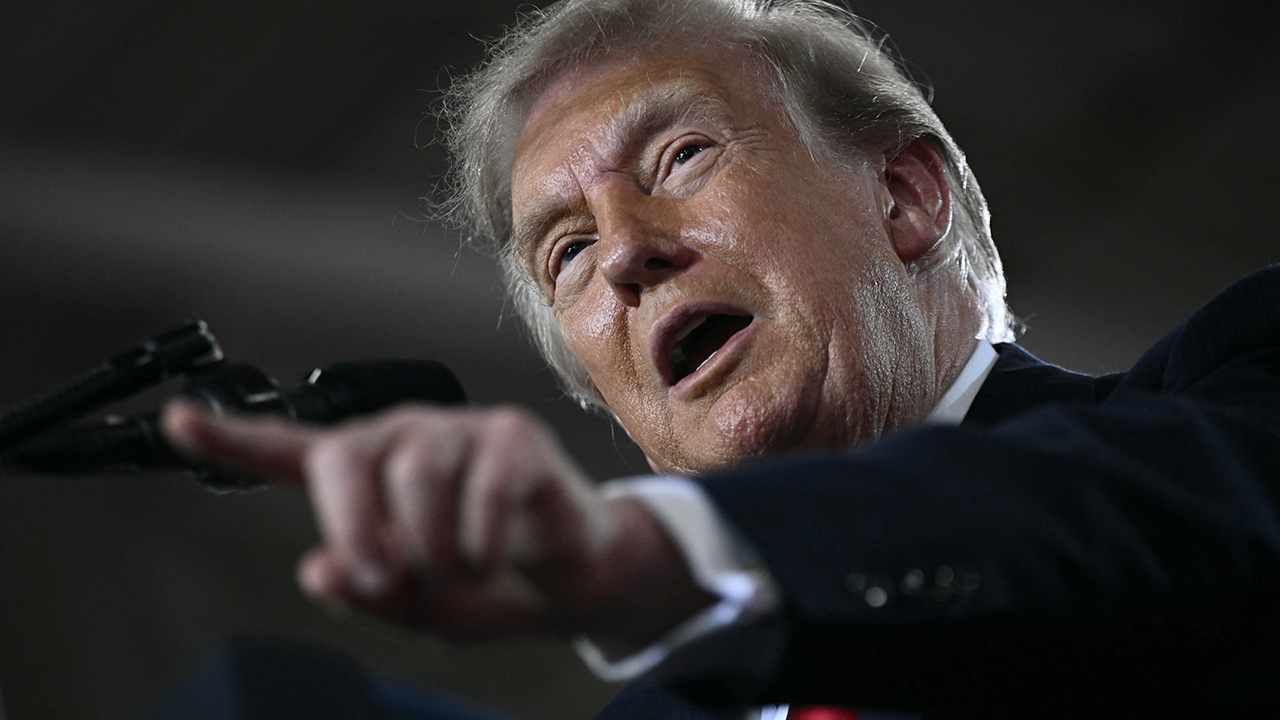 Wargames: How Democrats are preparing as Trump threatens to meddle in the midterms